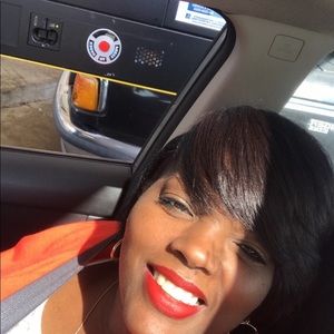 Meet your Posher, Connie